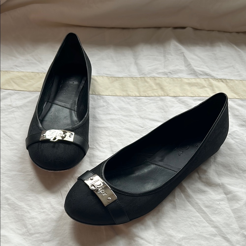 Fabulous Dior Black Ballet Flats with Silver Metal Detail 37